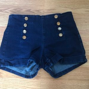 Boom boom Jean shorts